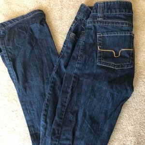 Kimes Ranch, 2/32 Betty